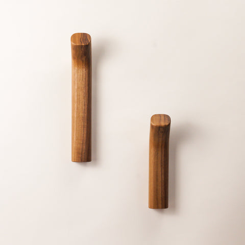 2 Hooks - Biglow Woodcraft - Walnut